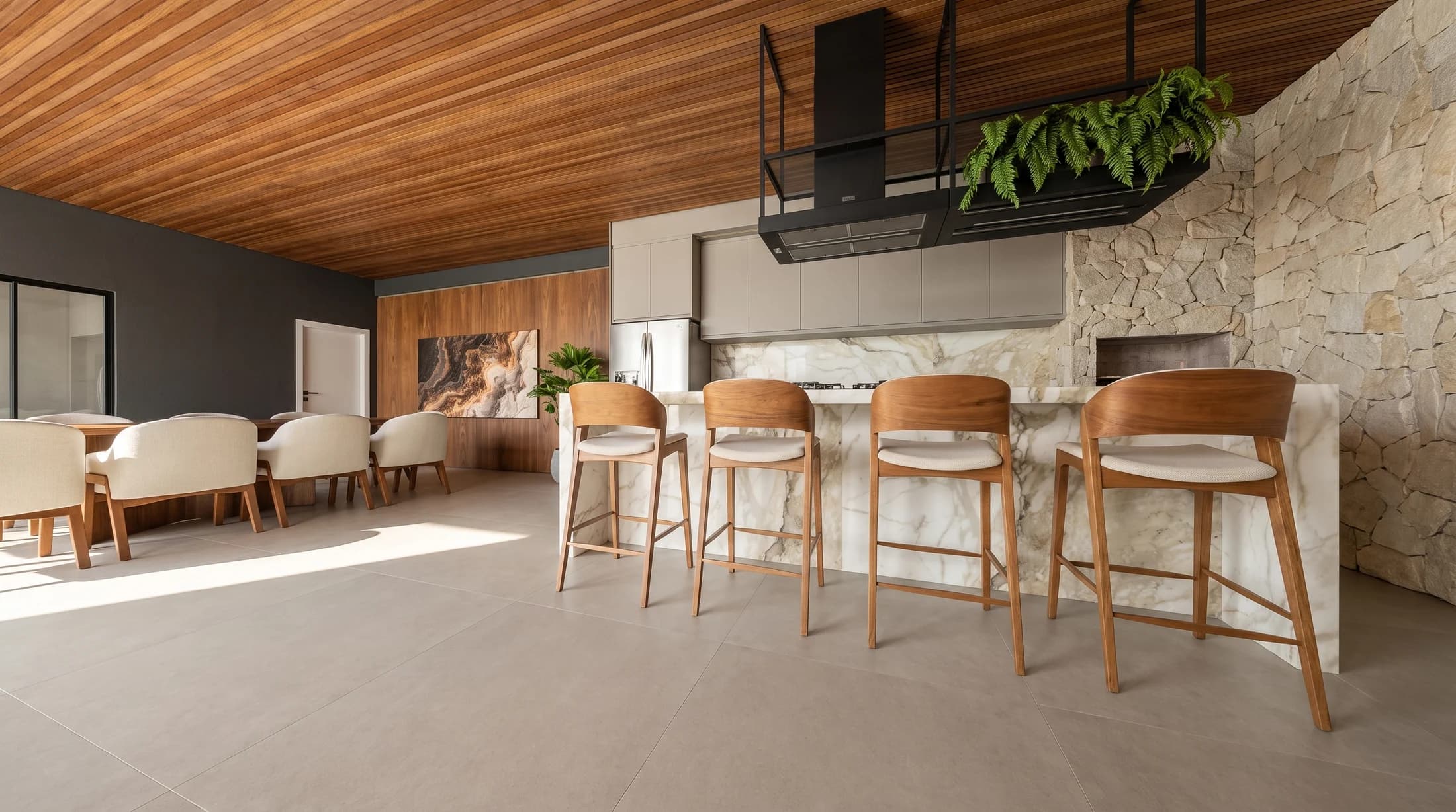 Render Veduta de espaço gourmet integrado com forro de madeira.